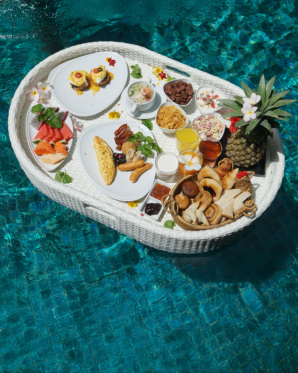 Floating Breakfast